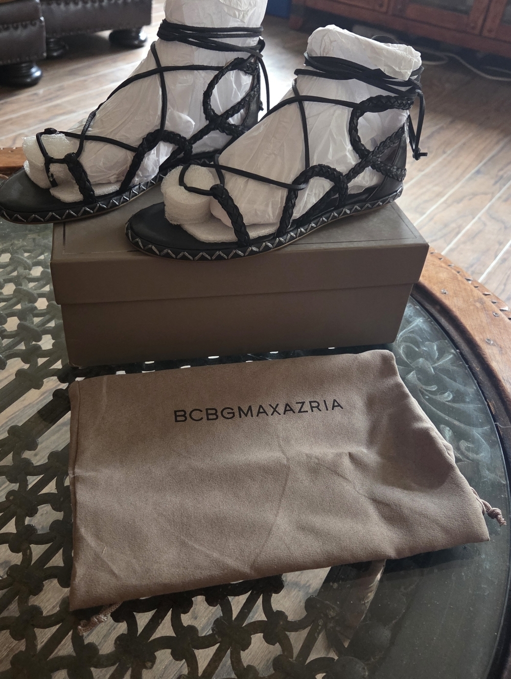 BCBGMAXAZRIA Women's Maye Fisherman Sandal. Size 7.5 New In Box With Shoe Bag.